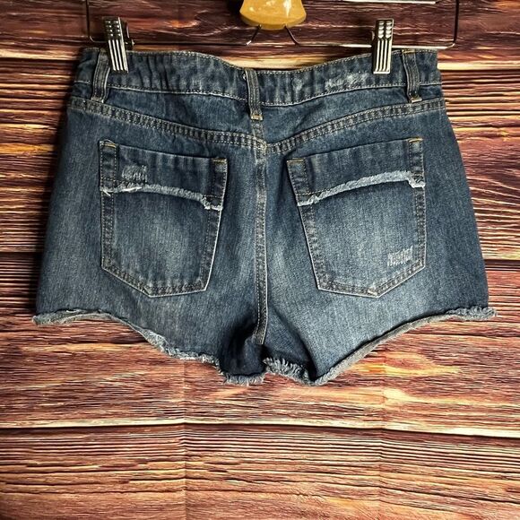 Harper Jean Shorts. Size 28. - Picture 7 of 11